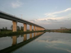 成渝铁路采用松夏空气弹